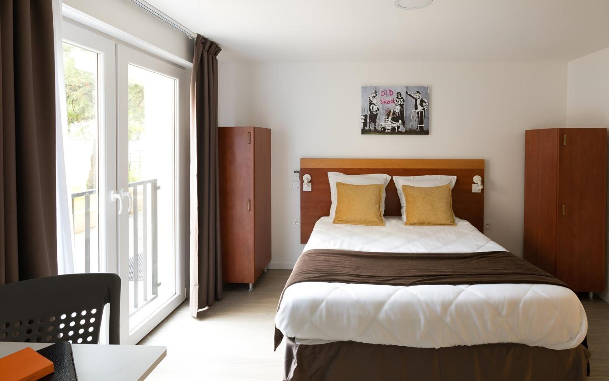 Hr Aparthotel
