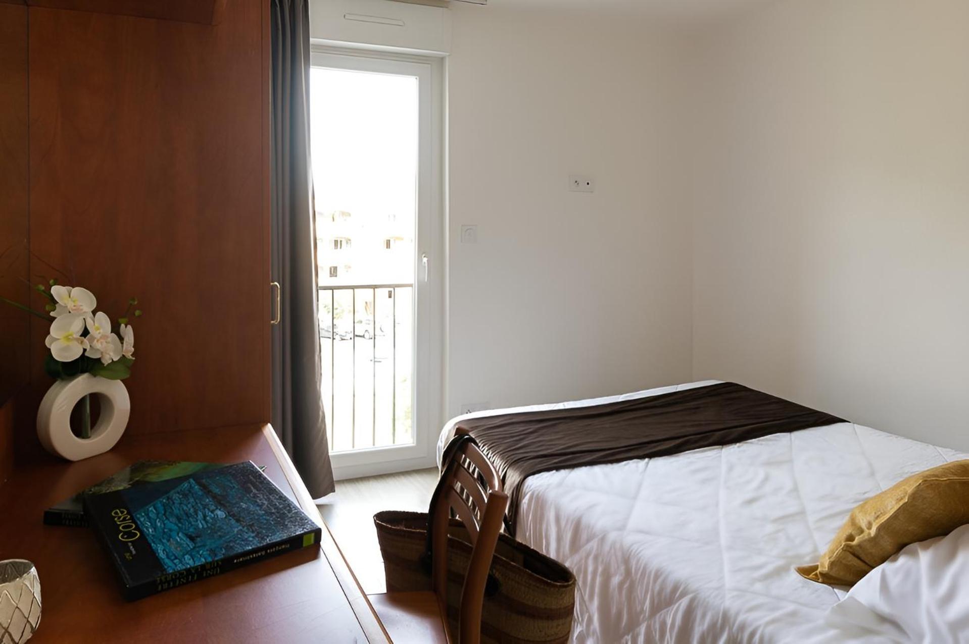 Hr Aparthotel 2*