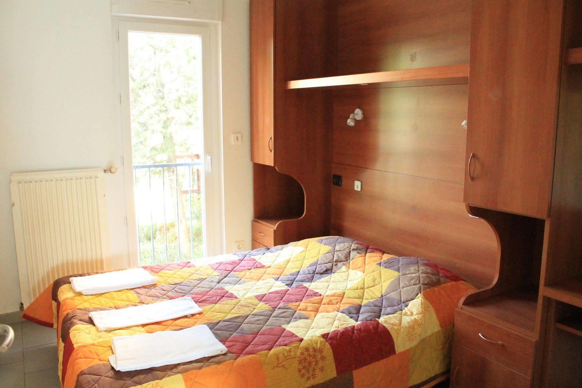 Aparthotel Hr 2*